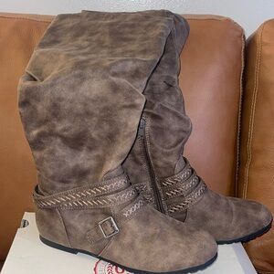 So Site Contemporary Tall Boots Women's Sz 7